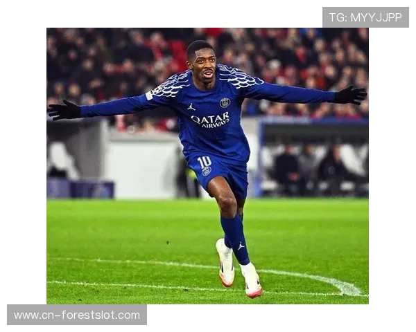 阿什拉夫双响助力,巴黎客场3比0完胜布雷斯特杜埃锦上添花 阿什拉夫双响助力,巴黎客场3比0完胜布雷斯特杜埃锦上添花